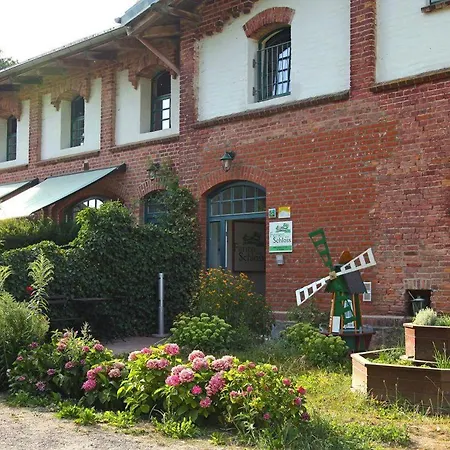 Apartmán Ferienwohnungen-am-schloss-wohnung-1-das-pferd